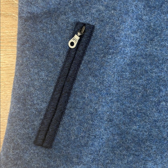 Vintage L.L. Bean 100% Wool Zip Vest Women’s Large Blue Made in Austria - Picture 5 of 15